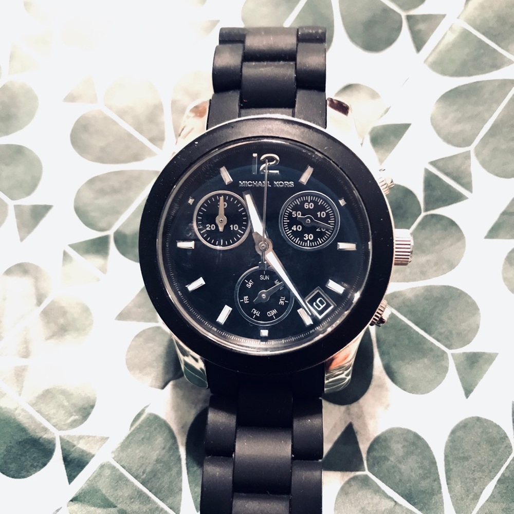 NEW AUTHENTIC WOMEN’S MICHAEL KORS WATCH